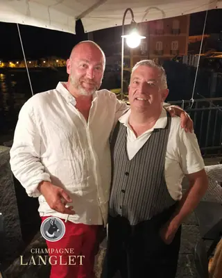 Frédéric Papelard con Carmelo Samperi alla Trattoria Scalo Grande